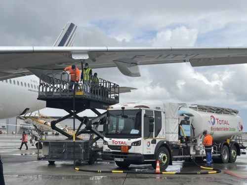 Air France-KLM, Total, Groupe ADP and Airbus join forces to decarbonize air transportation and carry out the first commercial long-haul flight powered by Sustainable Aviation Fuel (SAF) produced in France