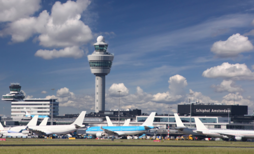 La fin de la coopération industrielle HubLink marque le début du processus de cession ordonnée des participations croisées de 8 % détenues respectivement par Aéroports de Paris et Royal Schiphol Group