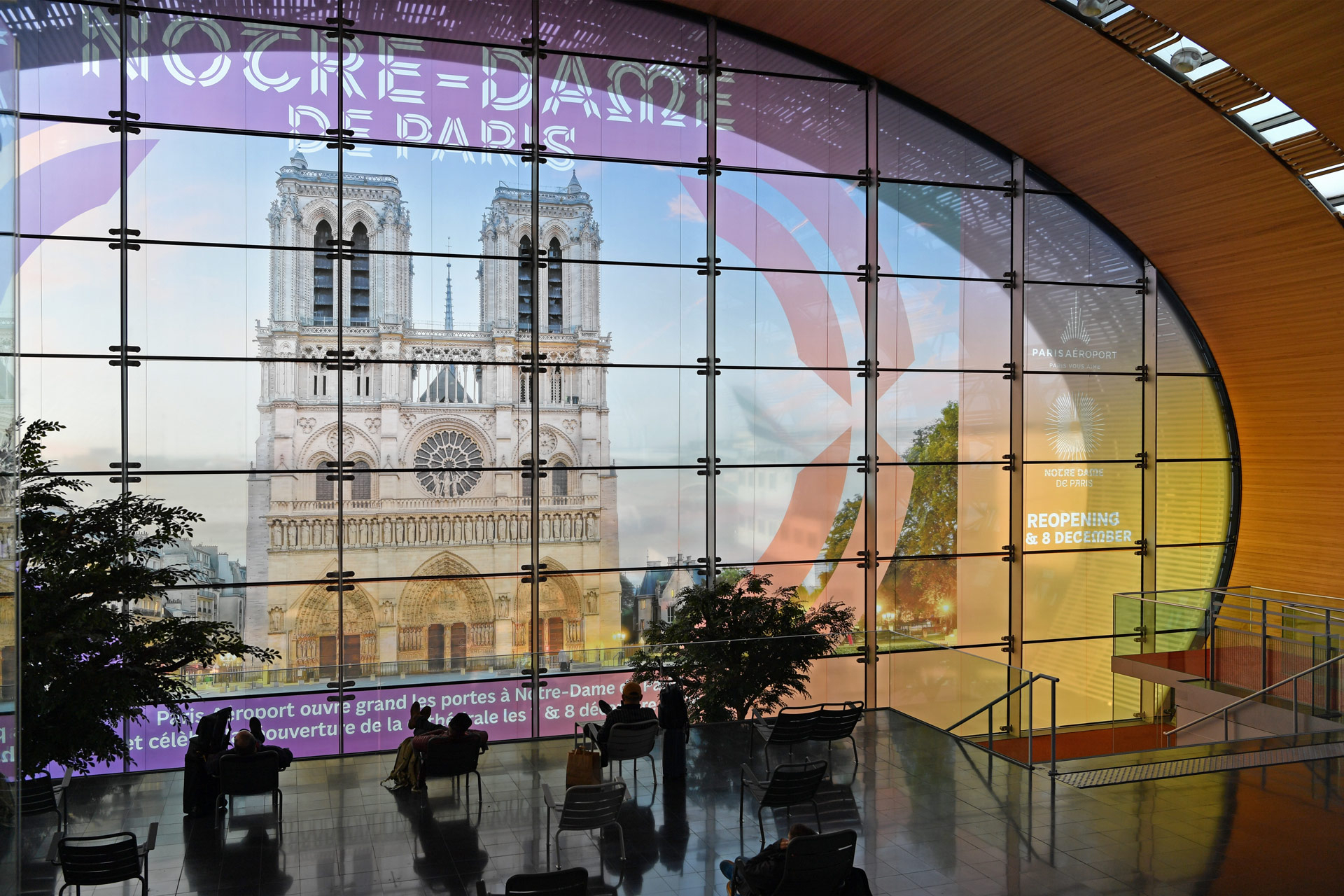 Paris Aéroport opens its doors to Notre-Dame de Paris and celebrates its reopening